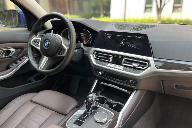 Used BMW 3 Series 2020 325Li M Sport Package Interior 3