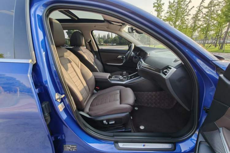 Used BMW 3 Series 2020 325Li M Sport Package Interior 3