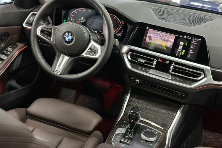 Used BMW 3 Series 2020 325Li M Sport Package Interior 4