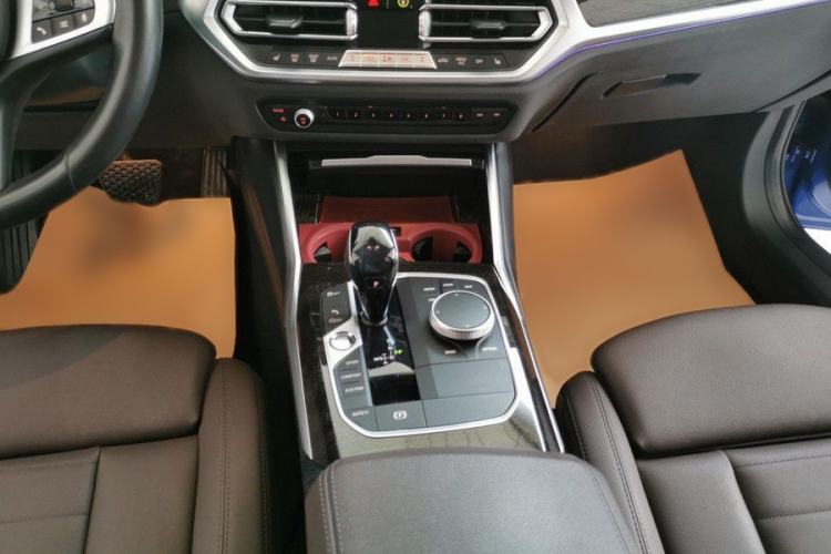 Used BMW 3 Series 2020 Restyled 325Li M Sport Package Interior 4