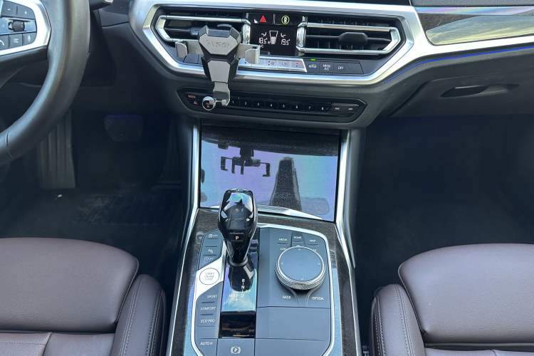 Used BMW 3 Series 2020 Restyled 325Li M Sport Package Interior 4