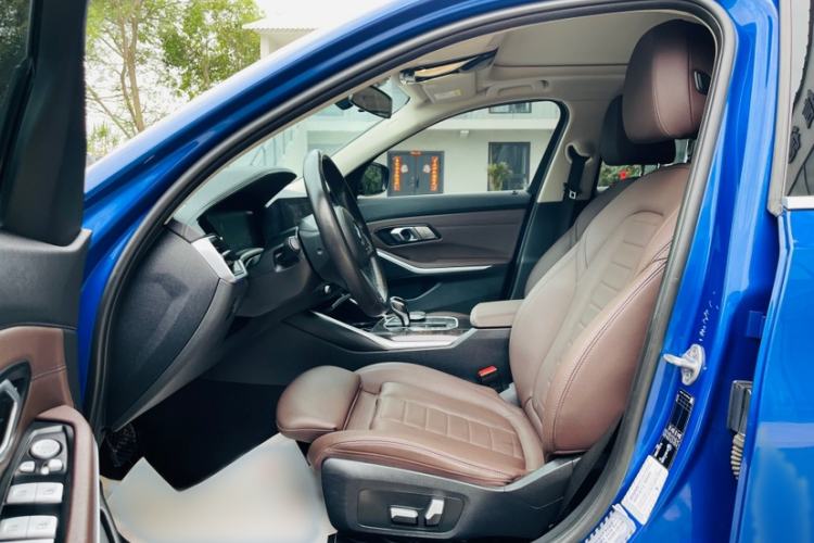Used BMW 3 Series 2020 Restyled 325Li M Sport Package Interior 5