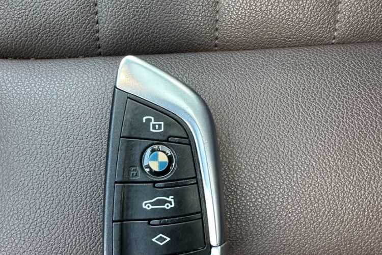 Used BMW 3 Series 2020 325i M Sport Package Interior 5