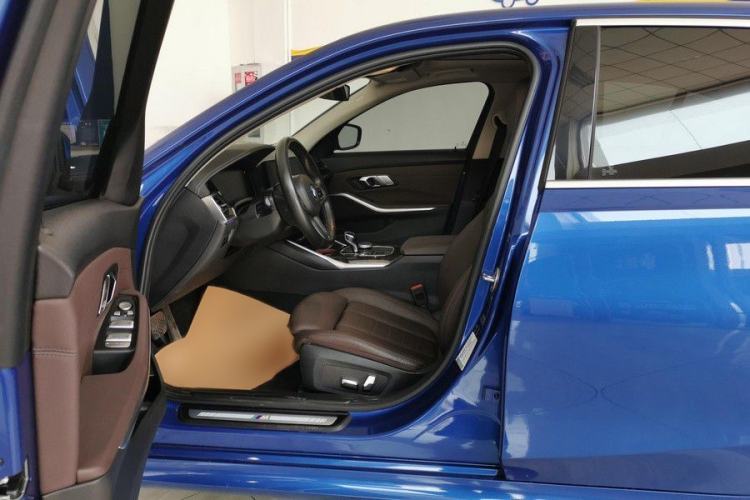 Used BMW 3 Series 2020 Restyled 325Li M Sport Package Interior 5