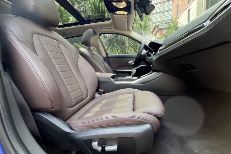 Used BMW 3 Series 2020 325Li M Sport Package Interior 5