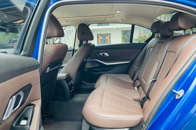 Used BMW 3 Series 2020 Restyled 325Li M Sport Package Interior 6