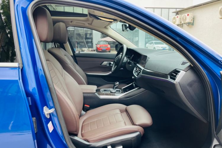 Used BMW 3 Series 2020 Restyled 325Li M Sport Package Interior 9