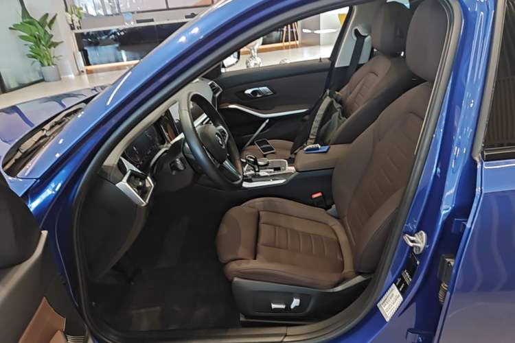 Used BMW 3 Series 2020 325Li M Sport Package Left Front Seat