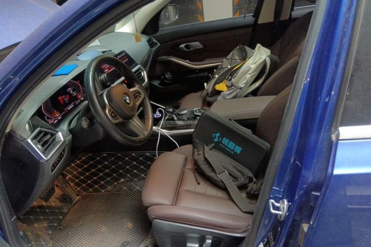 Used BMW 3 Series 2020 325Li M Sport Package Left Front Seat