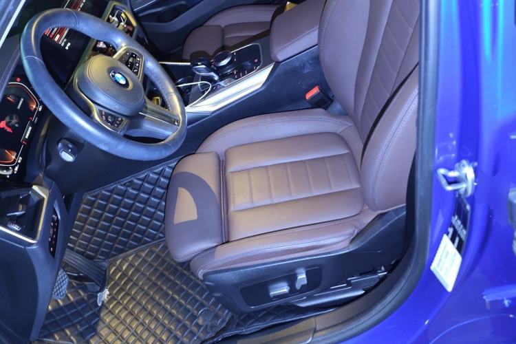 Used BMW 3 Series 2020 Restyled 325i M Sport Night Edition Package Left Front Seat