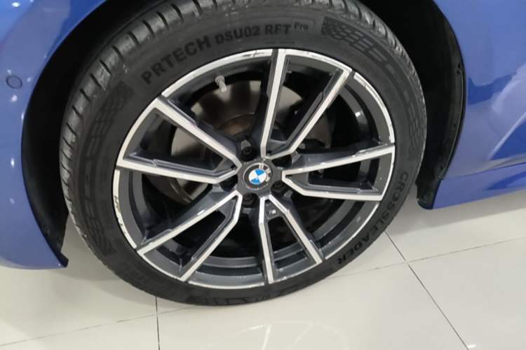 Used BMW 3 Series 2020 325Li M Sport Package Left Front Wheel Hub