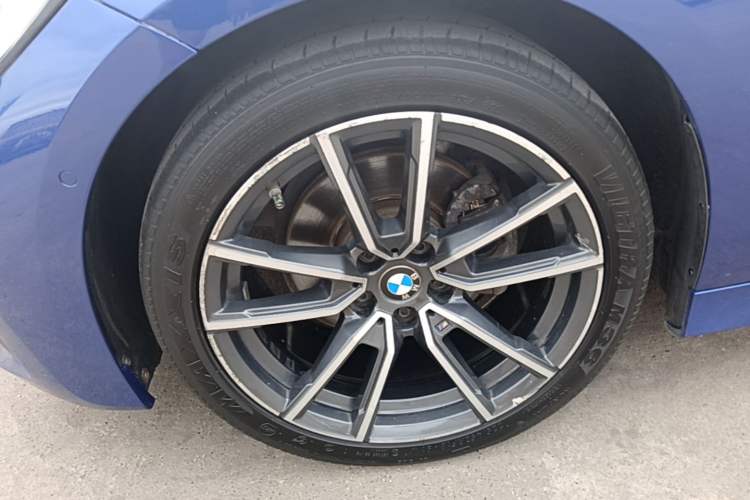 Used BMW 3 Series 2020 Restyled 325Li M Sport Package Left Front Wheel Hub