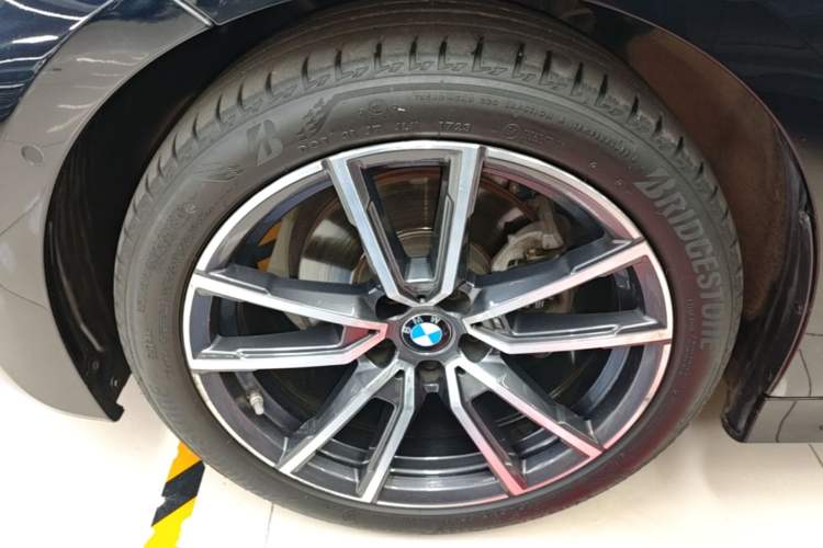 Used BMW 3 Series 2020 325Li M Sport Package Left Front Wheel Hub
