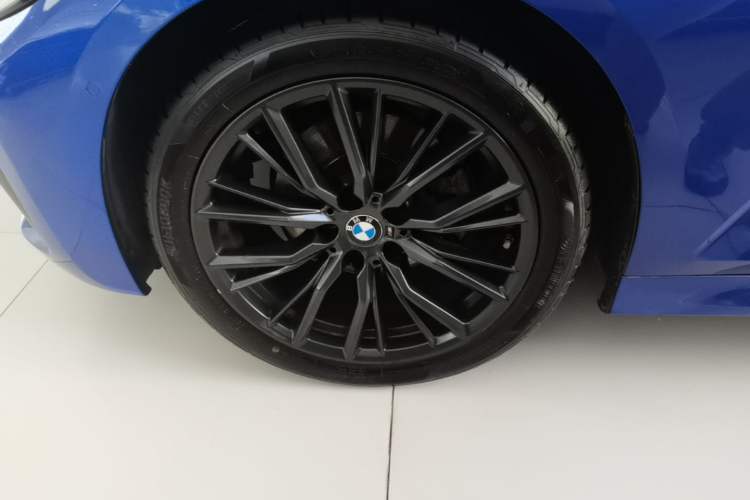 Used BMW 3 Series 2020 Facelifted 325Li M Sport Night Edition Package Left Front Wheel Hub