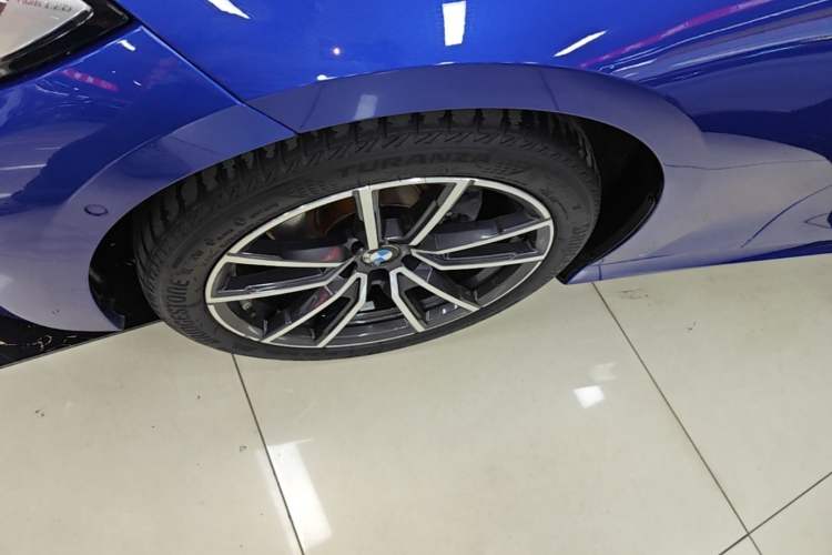 Used BMW 3 Series 2020 325Li M Sport Package Left Front Wheel Hub