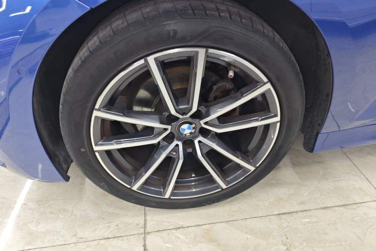 Used BMW 3 Series 2020 320Li M Sport Package Left Front Wheel Hub