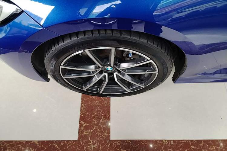 Used BMW 3 Series 2020 320Li M Sport Package Left Front Wheel Hub