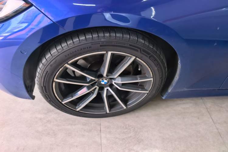 Used BMW 3 Series 2020 Restyled 325Li M Sport Package Left Front Wheel Hub