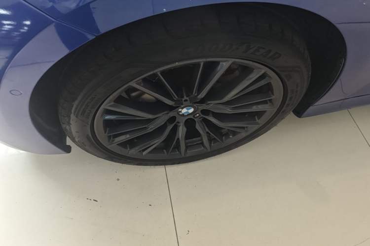 Used BMW 3 Series 2020 325Li M Sport Night Edition Package Left Front Wheel Hub