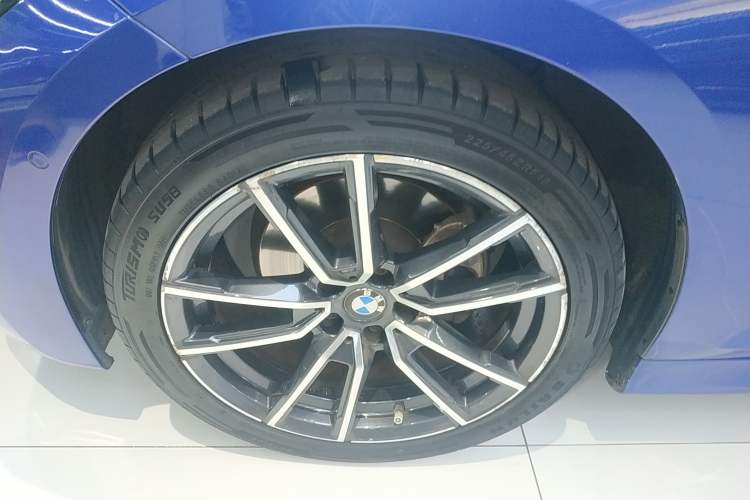 Used BMW 3 Series 2020 320Li M Sport Package Left Front Wheel Hub