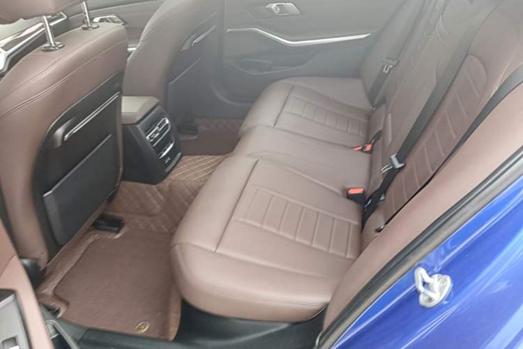 Used BMW 3 Series 2020 Restyled 325Li M Sport Package Left Rear Seat