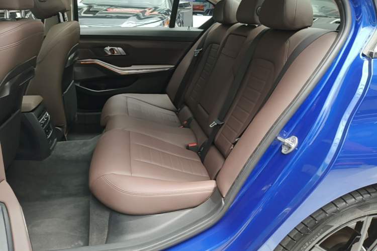 Used BMW 3 Series 2020 320Li M Sport Package Left Rear Seat