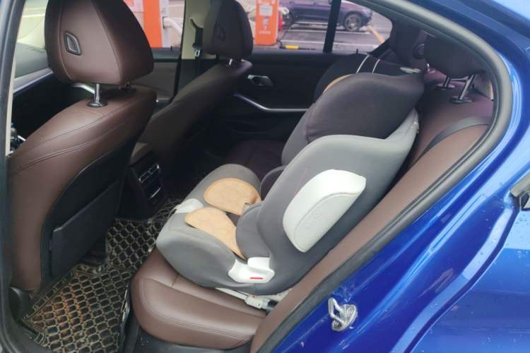 Used BMW 3 Series 2020 325i M Sport Night Edition package Left Rear Seat