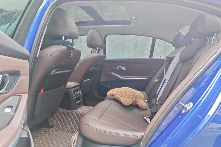 Used BMW 3 Series 2020 325Li M Sport Package Left Rear Seat