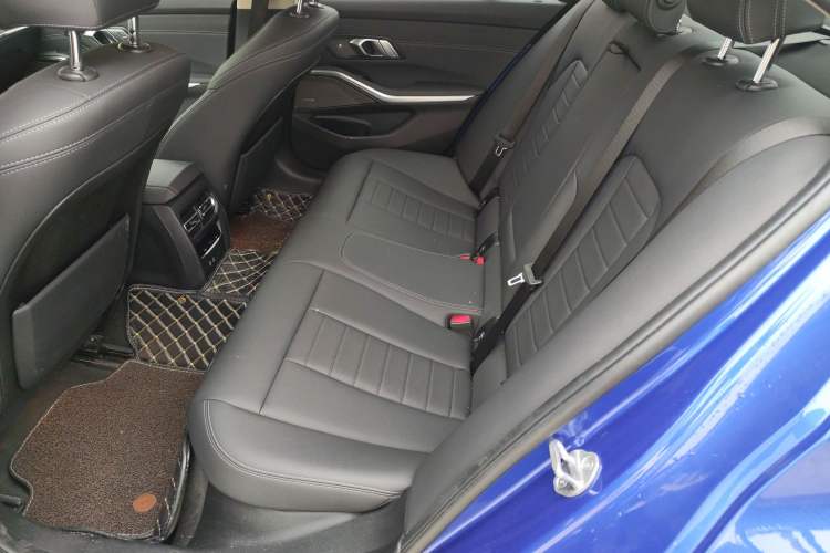 Used BMW 3 Series 2020 Restyled 325i M Sport Night Edition Package Left Rear Seat