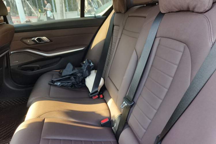 Used BMW 3 Series 2020 Facelifted 325Li M Sport Night Edition Package Left Rear Seat