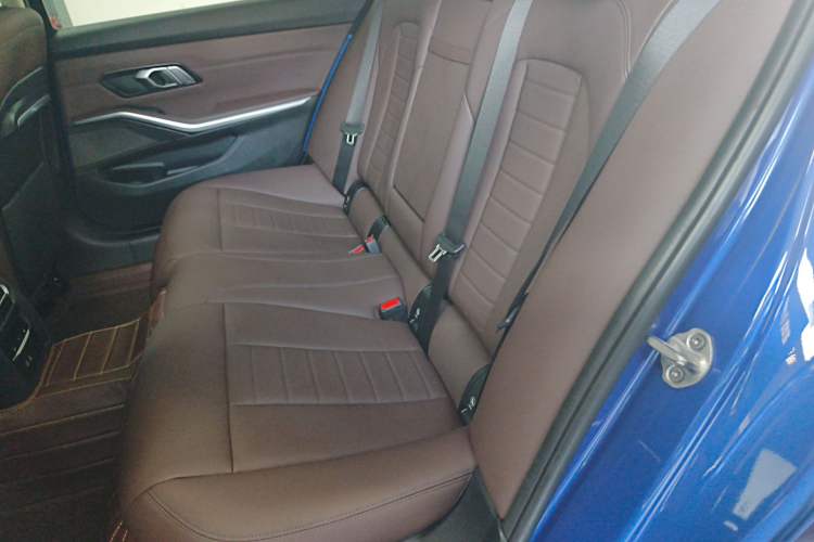 Used BMW 3 Series 2020 320Li M Sport Package Left Rear Seat
