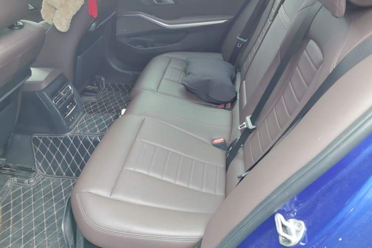 Used BMW 3 Series 2020 Facelifted 325Li M Sport Night Edition Package Left Rear Seat
