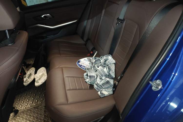 Used BMW 3 Series 2020 320Li M Sport Package Left Rear Seat
