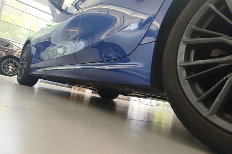 Used BMW 3 Series 2020 325i M Sport Night Edition package Left Side Sill