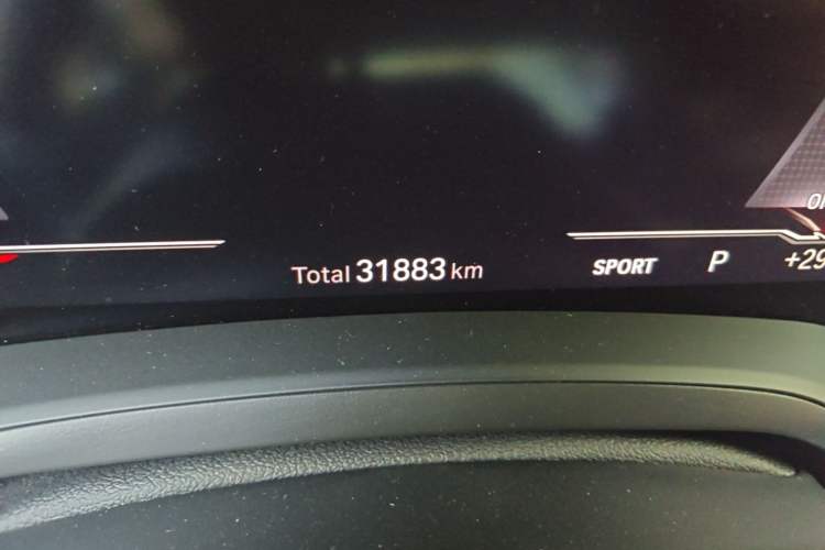 Used BMW 3 Series 2020 Facelifted 325Li M Sport Night Edition Package Odometer Close Up