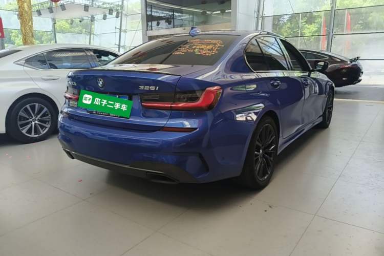Used BMW 3 Series 2020 325i M Sport Night Edition package Rear Right 45 Deg