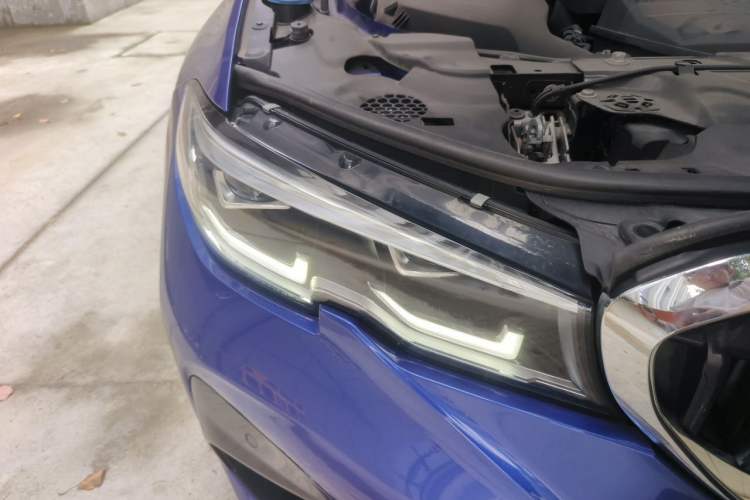 Used BMW 3 Series 2020 325Li M Sport Package Right Front Headlight
