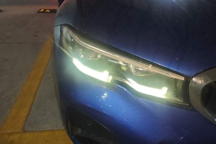 Used BMW 3 Series 2020 Restyled 325Li M Sport Package Right Front Headlight