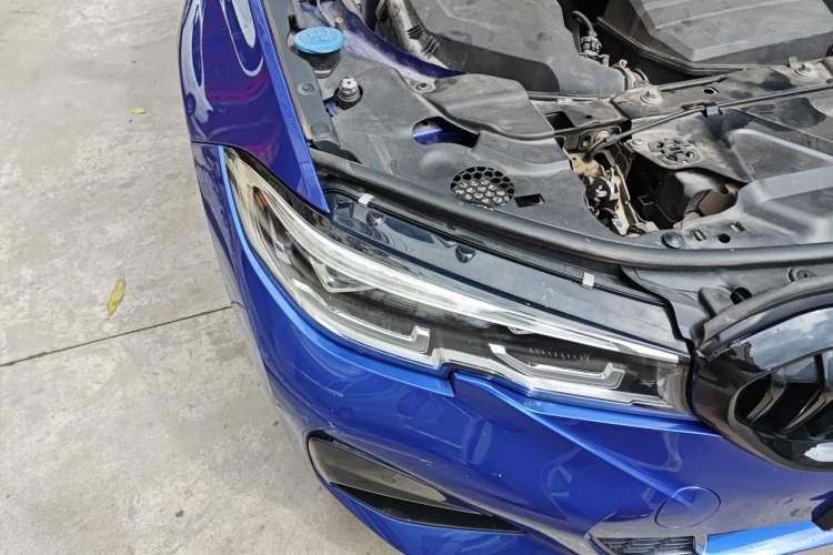Used BMW 3 Series 2020 325Li M Sport Package Right Front Headlight