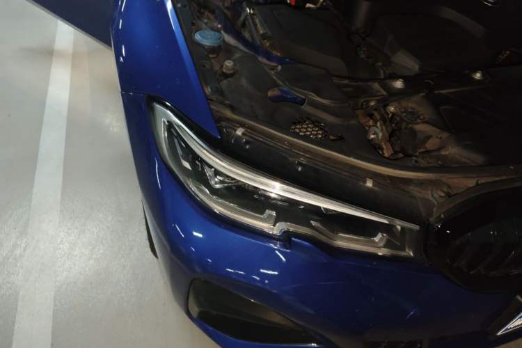 Used BMW 3 Series 2020 Restyled 325i M Sport Night Edition Package Right Front Headlight