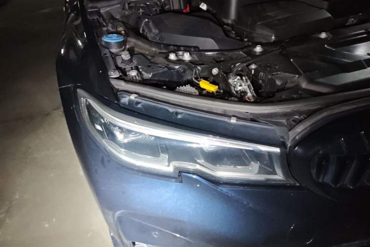 Used BMW 3 Series 2020 320Li M Sport Package Right Front Headlight