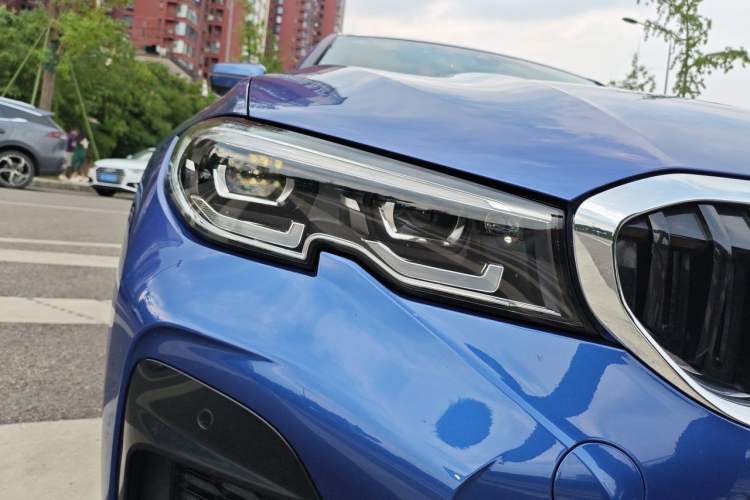 Used BMW 3 Series 2020 Restyled 325Li M Sport Package Right Front Headlight