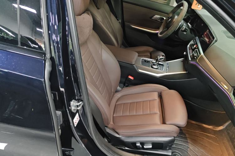 Used BMW 3 Series 2020 Restyled 325i M Sport Night Edition Package Right Front Seat