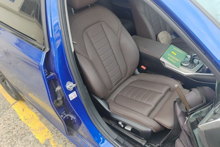 Used BMW 3 Series 2020 Facelifted 325Li M Sport Night Edition Package Right Front Seat