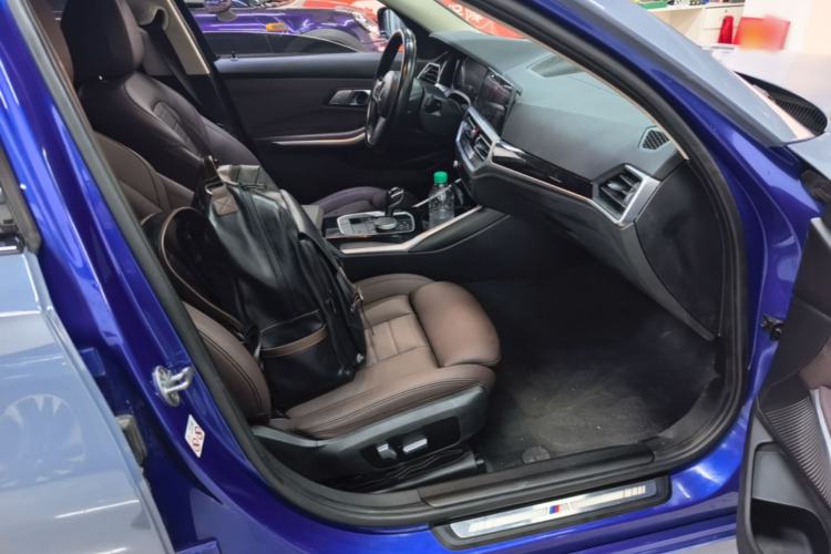 Used BMW 3 Series 2020 320Li M Sport Package Right Front Seat