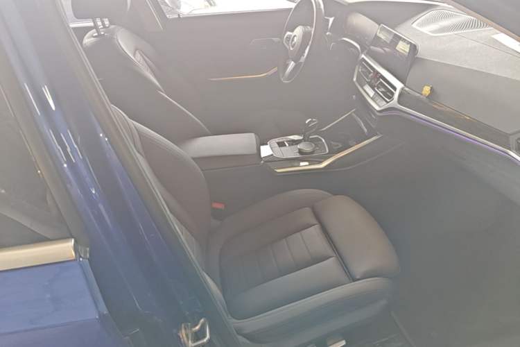 Used BMW 3 Series 2020 Restyled 325Li M Sport Package Right Front Seat