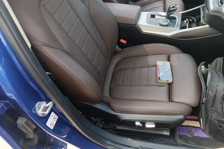 Used BMW 3 Series 2020 Facelifted 325Li M Sport Night Edition Package Right Front Seat