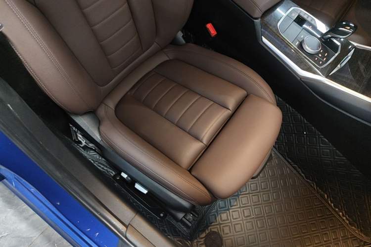 Used BMW 3 Series 2020 325Li M Sport Package Right Front Seat