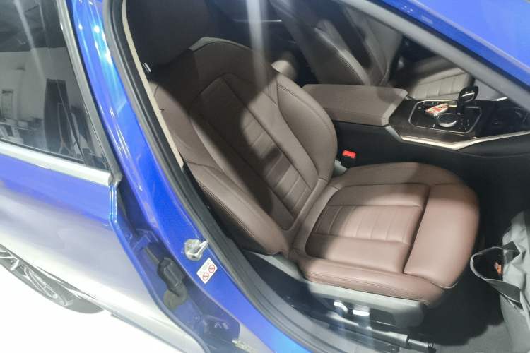 Used BMW 3 Series 2020 Restyled 325Li M Sport Package Right Front Seat