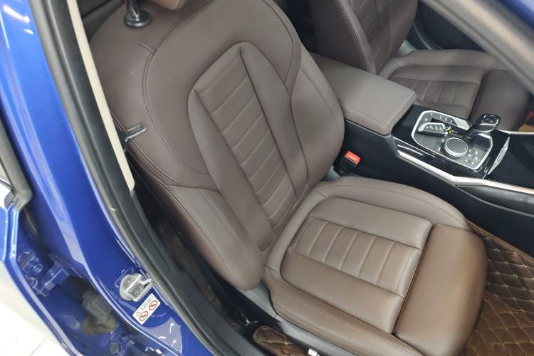 Used BMW 3 Series 2020 320Li M Sport Package Right Front Seat